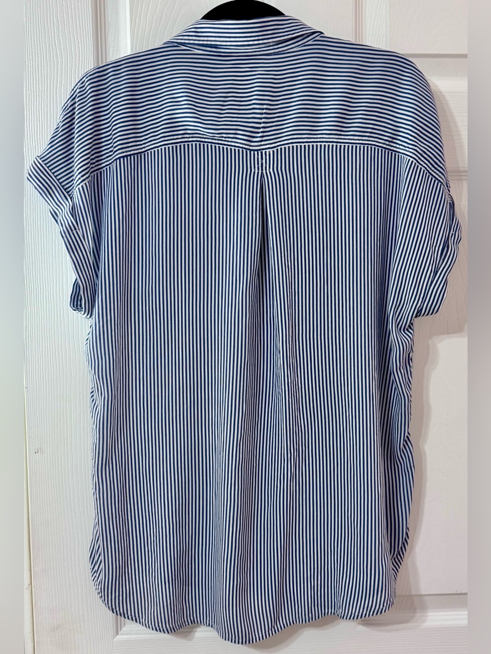 Cosmic Blue Love Blue White Stripe Button Front Blouse XL 100% Rayon Lightweight - Picture 2 of 11